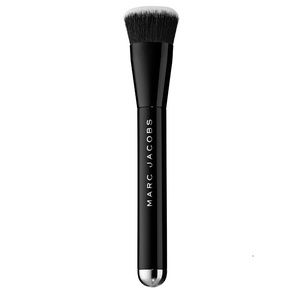 Marc Jacobs The Shape Contour and Blush Brush #15